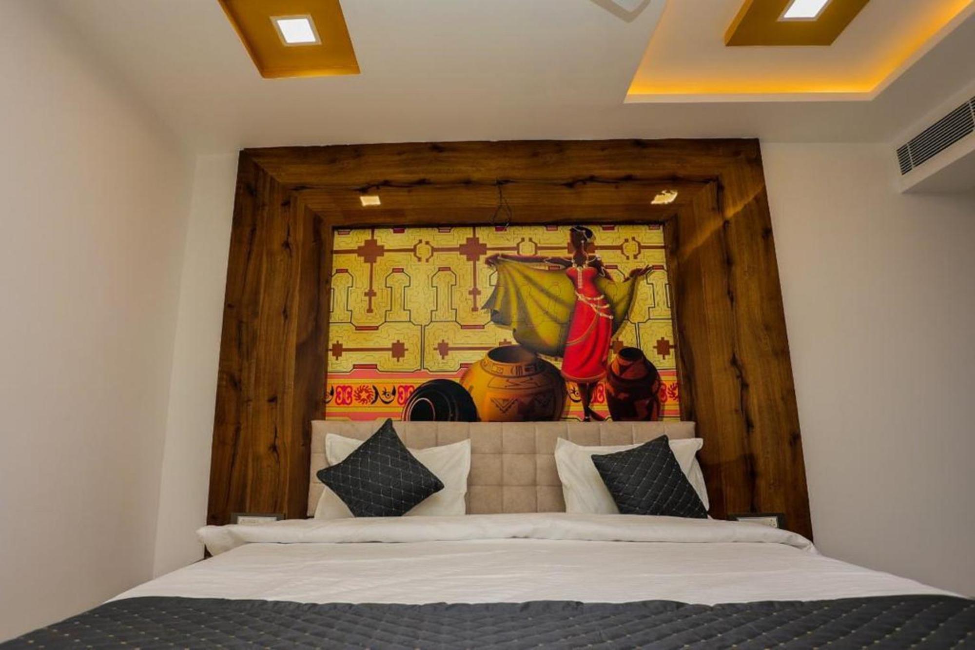 Hotel Eagle Inn Udaipur Exterior photo